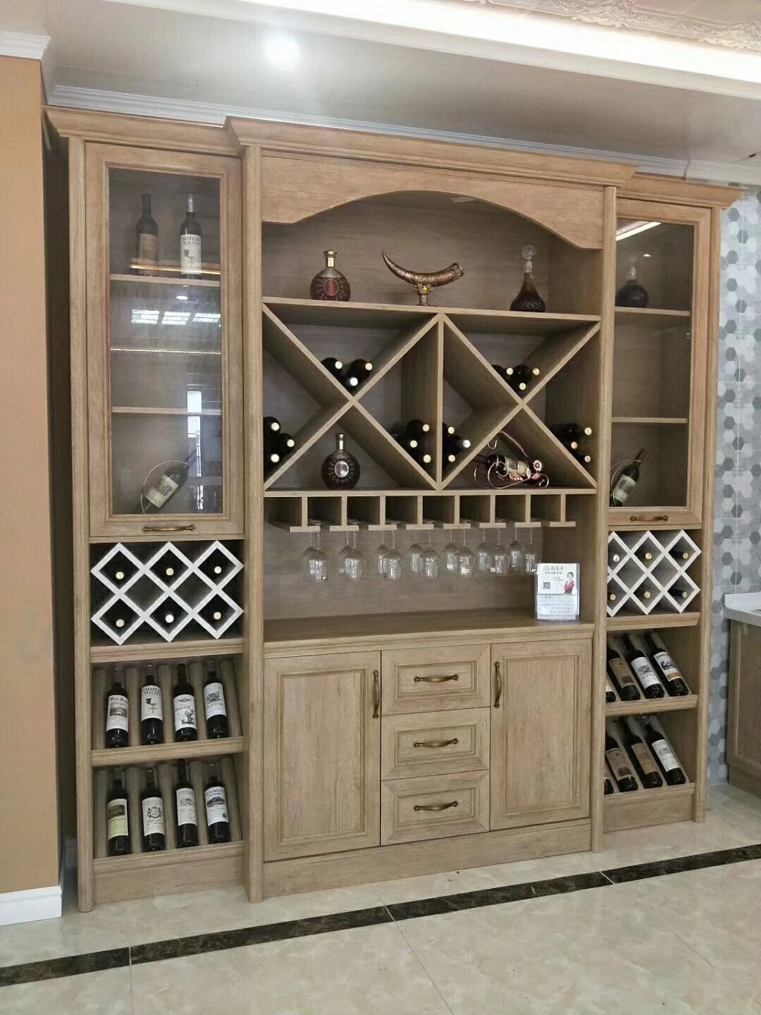 全鋁酒柜-02（風格：簡歐；顏色：黃橡）