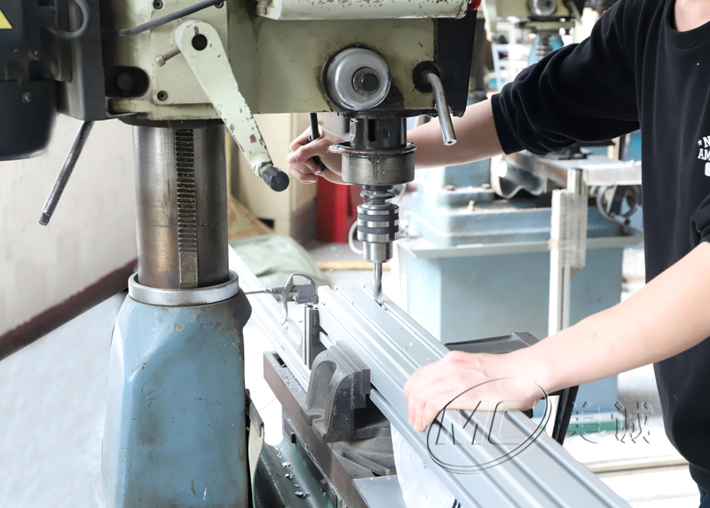 工業鋁型材精加工廠家，如何做到精加工？